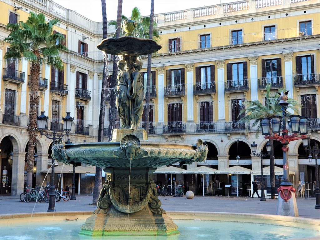The fountain and the street lamps of Plaça Reial, the Gothic Quarter, Barcelona.
